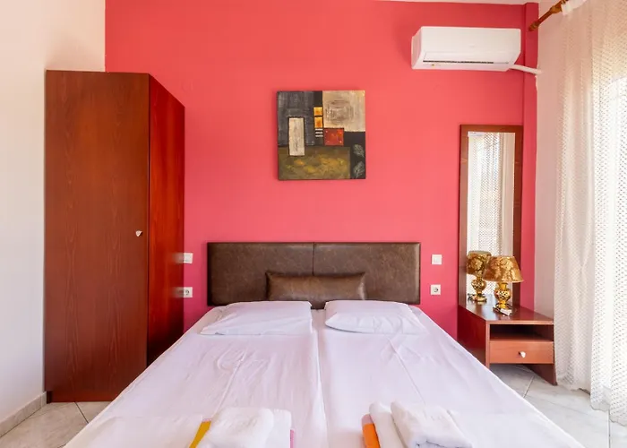 Апартаменты Iliadis House *