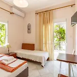Iliadis House * 사르티