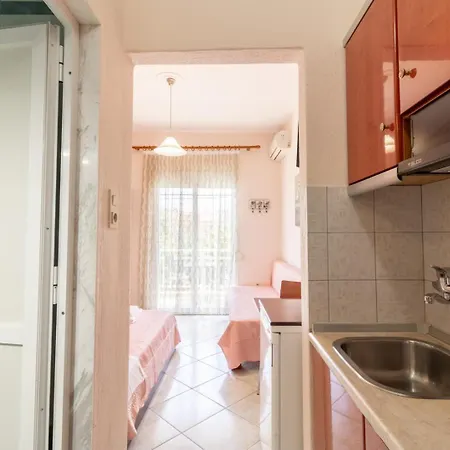 Iliadis House Sarti