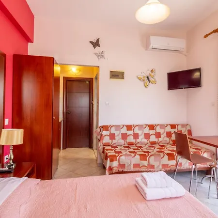 Iliadis House Apartment