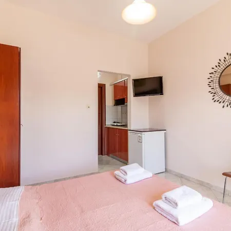 Iliadis House
